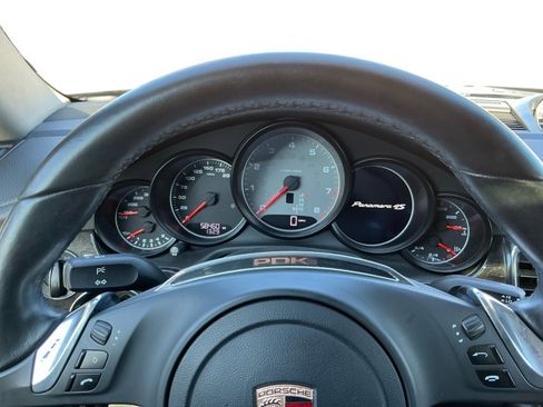 Used 2013 Porsche Panamera S image 12