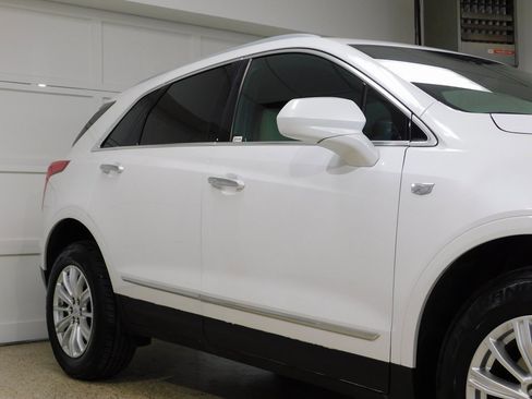 Used 2018 Cadillac XT5 AWD image 10