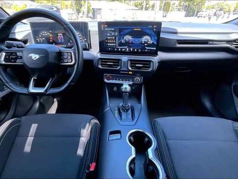 Used 2025 Ford Mustang GT RWD image 15