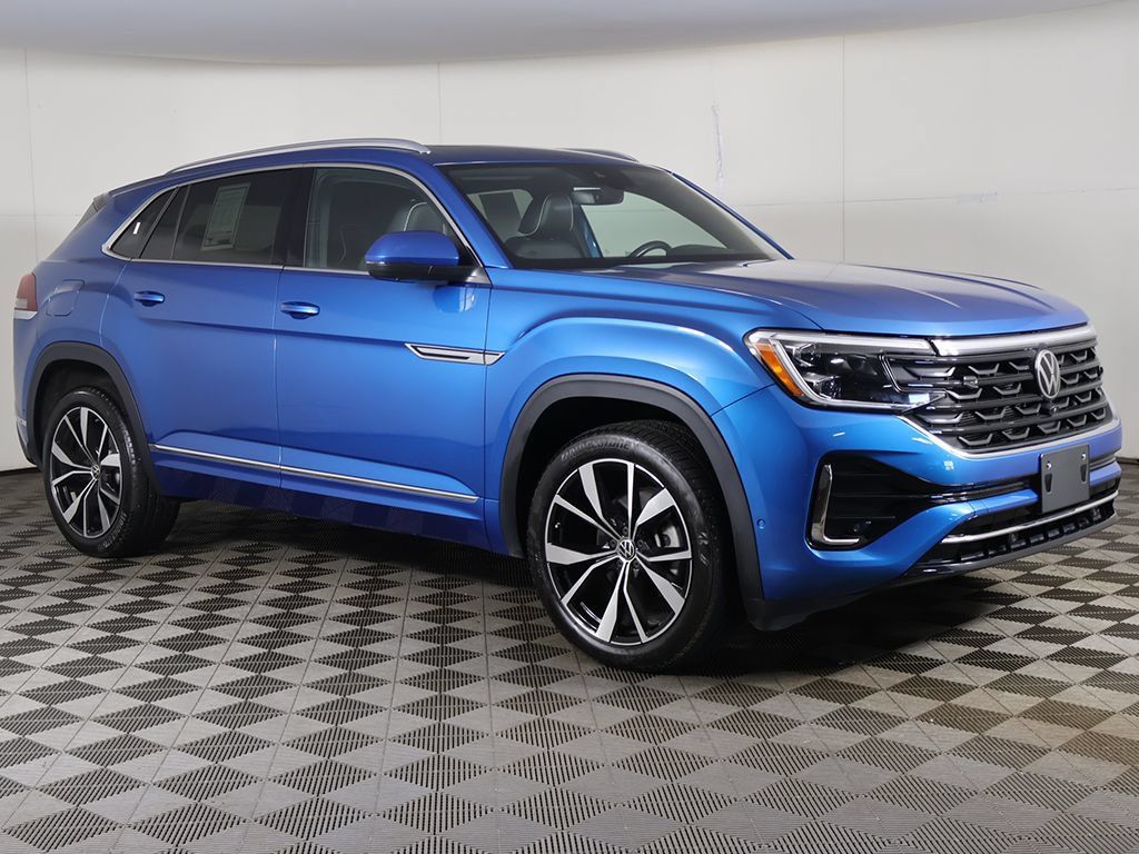 Used 2024 Volkswagen Atlas Cross Sport SEL Premium R-Line AWD/4WD image 2