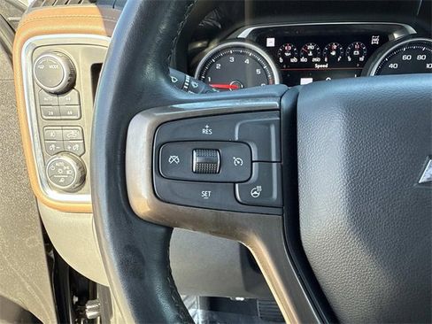 Used 2021 Chevrolet Silverado 1500 High Country w/ Z71 Off-Road Package image 25