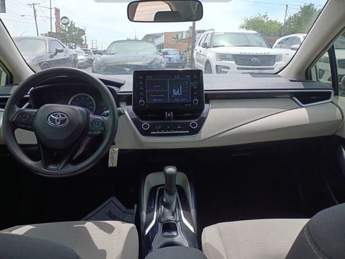 Used 2021 Toyota Corolla LE FWD image 10