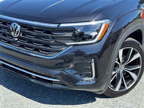 New 2026 Volkswagen Atlas Cross Sport SEL Premium R-Line image 8