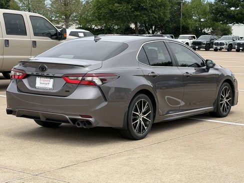 Certified 2023 Toyota Camry SE image 4