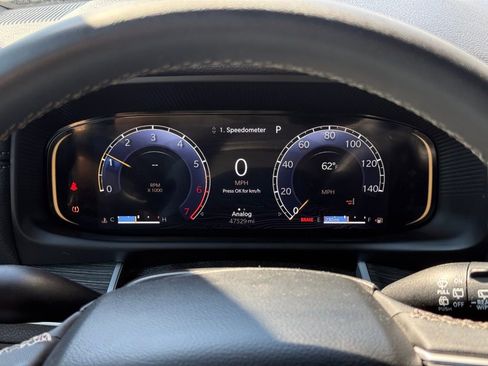 Used 2024 Jeep Wagoneer Series III image 32