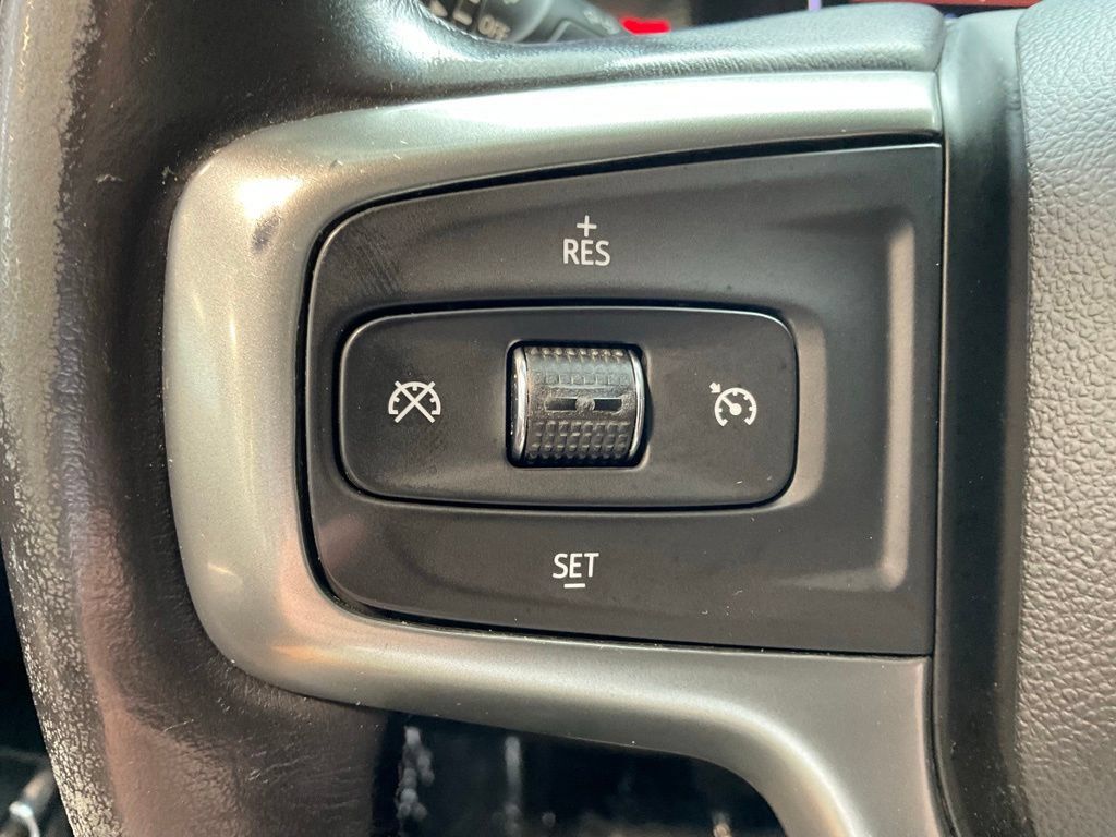 Used 2022 Chevrolet Silverado 1500 LT Trail Boss w/ Bed Protection Package AWD/4WD image 12