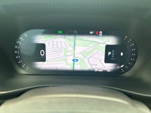Certified 2025 Volvo XC40 B5 Core AWD/4WD image 23