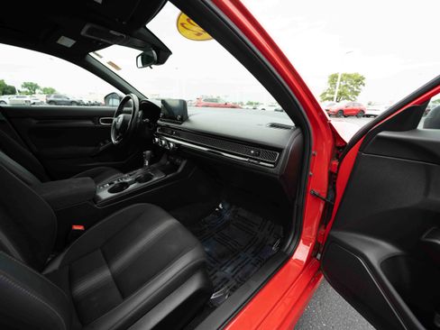 Used 2022 Honda Civic Sport image 24