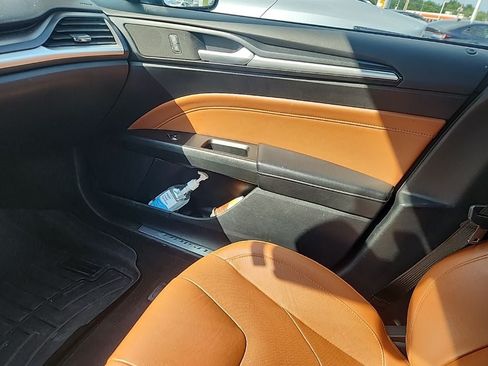 Used 2019 Ford Fusion Titanium FWD image 7