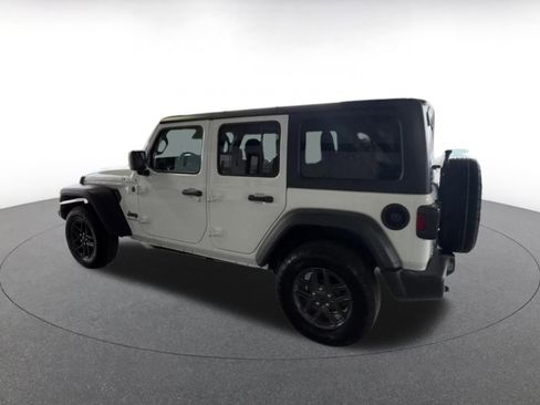 Used 2025 Jeep Wrangler Sport S image 10
