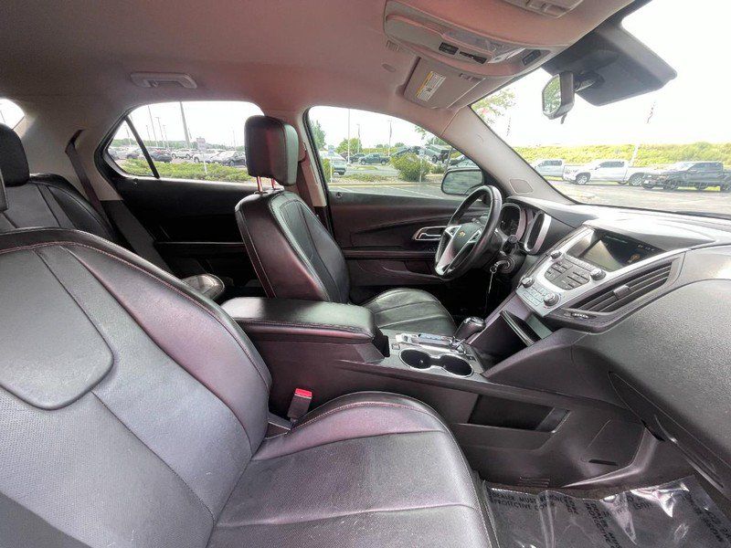 Used 2017 Chevrolet Equinox LT w/ Sport Edition FWD image 6