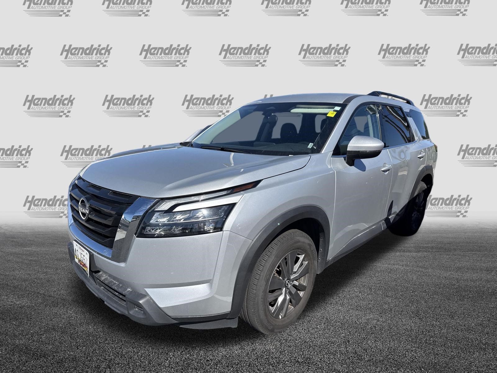 Used 2024 Nissan Pathfinder SV AWD/4WD image 5