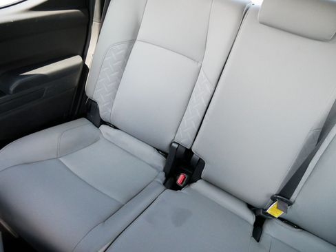 Certified 2024 Toyota Tacoma SR5 AWD/4WD image 12