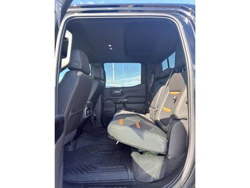 Used 2020 GMC Sierra 1500 AT4 w/ AT4 Premium Package AWD/4WD image 12