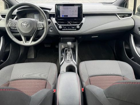 Used 2025 Toyota Corolla SE FWD image 17