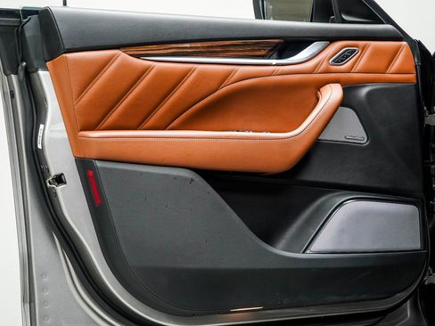 Used 2021 Maserati Levante GTS image 36