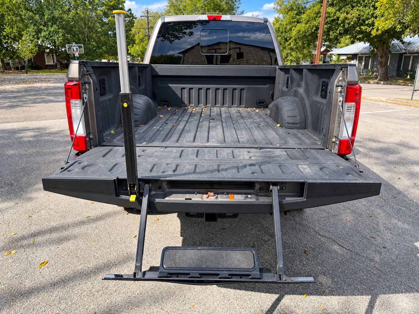 Used 2019 Ford F250 Lariat w/ Lariat Value Package AWD/4WD image 15