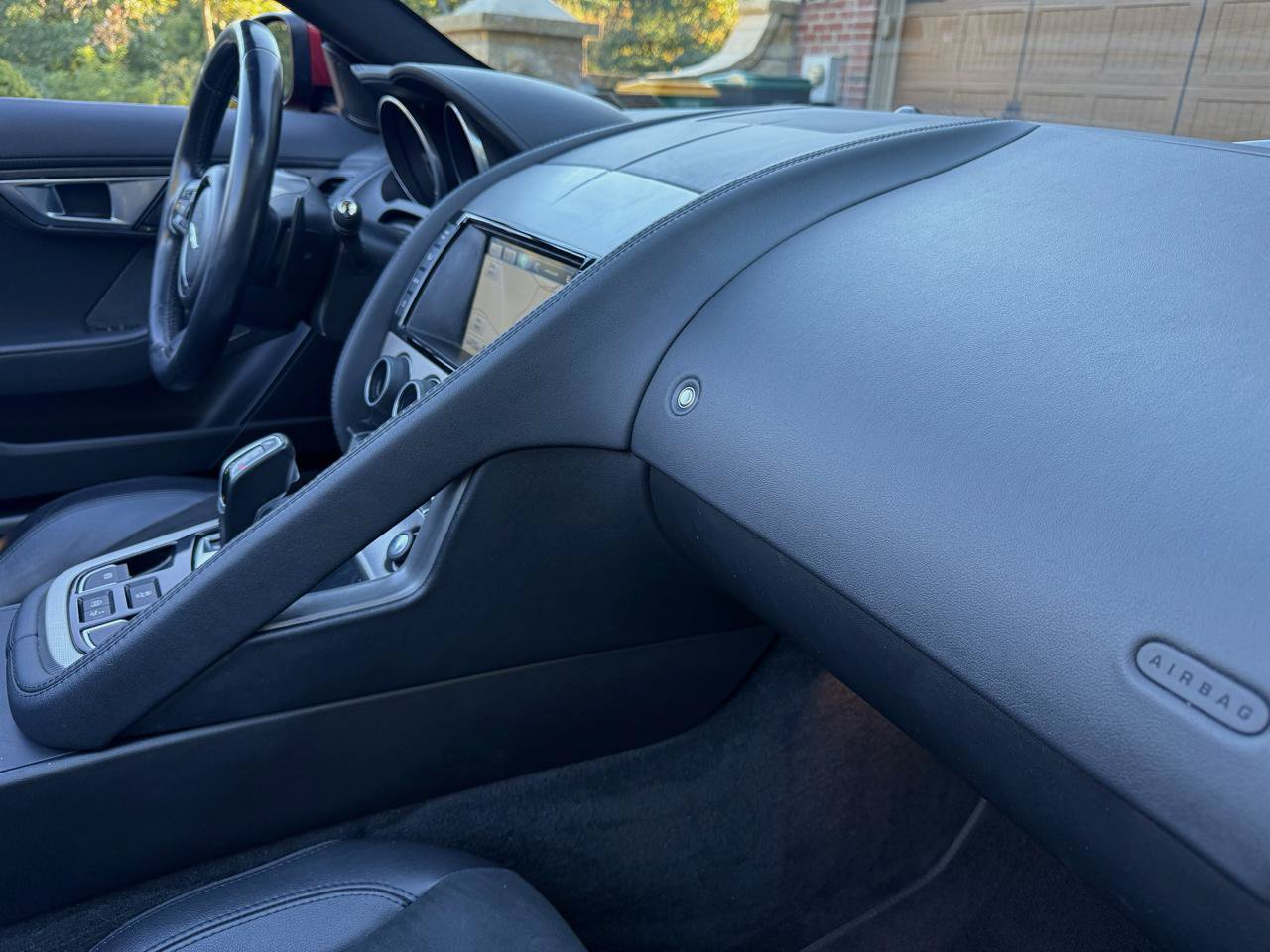 Used 2015 Jaguar F-TYPE Convertible RWD image 22