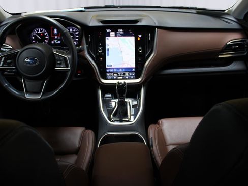 Used 2021 Subaru Outback Touring XT image 2