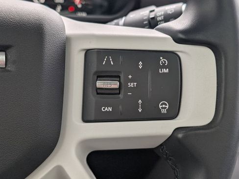 Used 2025 Land Rover Defender 110 S image 26