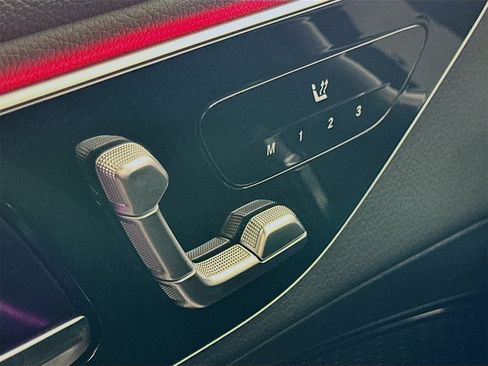 Certified 2025 Mercedes-Benz GLC 300 image 21