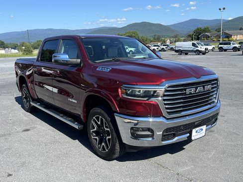 Used 2025 RAM 1500 Laramie w/ Bed Utility Group AWD/4WD image 5