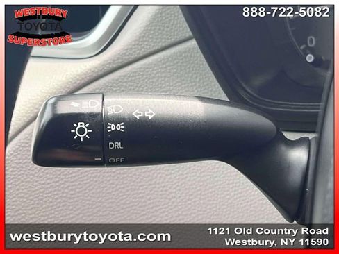 Used 2023 Toyota Corolla Cross L AWD/4WD image 23