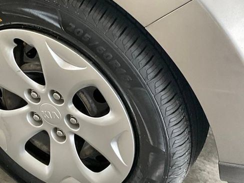 Used 2015 Kia Soul FWD image 24