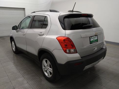 Used 2016 Chevrolet Trax LT w/ LT Convenience Package FWD image 5