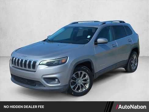 Used 2019 Jeep Cherokee Latitude Plus FWD image 1