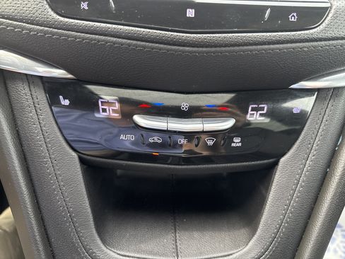 Used 2020 Cadillac XT5 Sportv AWD/4WD image 28