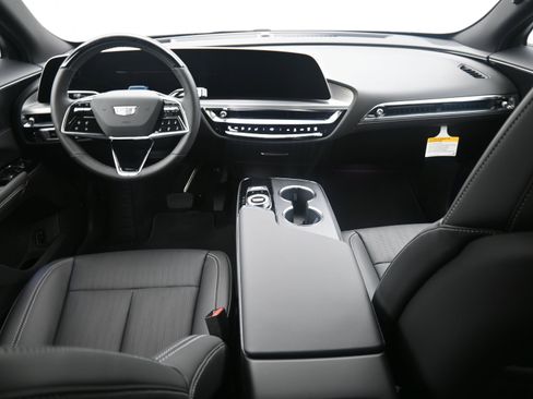 New 2026 Cadillac Lyriq Luxury image 10