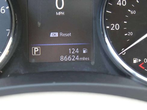 Used 2020 Nissan Rogue SV image 23