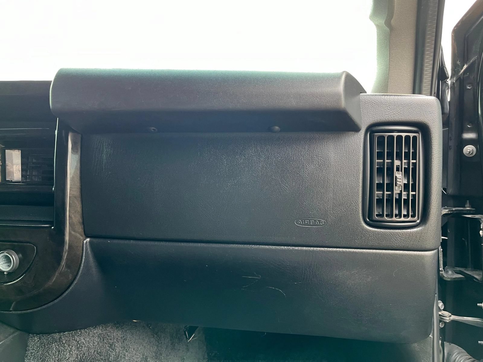 Used 2018 Chevrolet Express 2500 Extended w/ Enhanced Convenience Package RWD image 27
