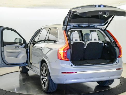 Certified 2025 Volvo XC90 B5 Core w/ Climate Package AWD/4WD image 27
