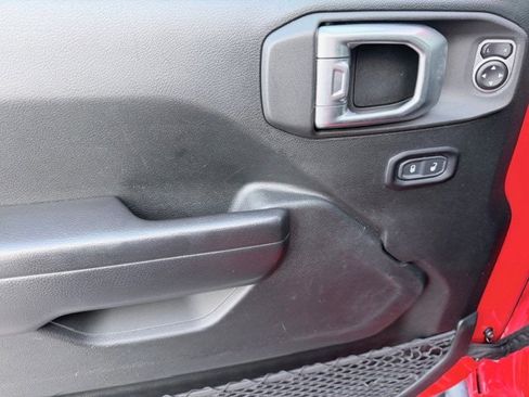 Certified 2020 Jeep Gladiator Sport image 10