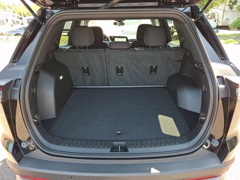 Used 2026 Chevrolet Equinox LT FWD image 29