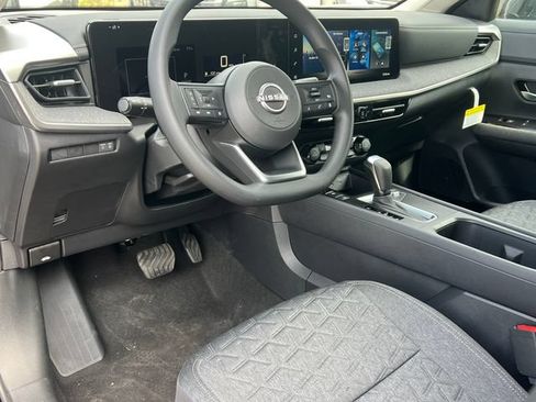 New 2026 Nissan Kicks SV w/ SV Premium Package AWD/4WD image 14