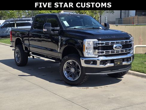 New 2026 Ford F250 XLT w/ FX4 Off-Road Package AWD/4WD image 1