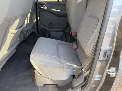 Used 2021 Nissan Frontier SV image 28