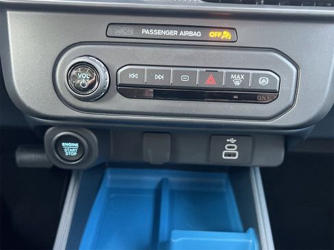 New 2025 Ford Maverick XLT w/ XLT Luxury Package image 6