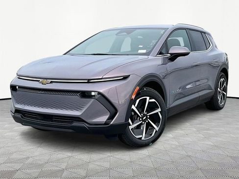 New 2026 Chevrolet Equinox EV LT AWD/4WD image 3