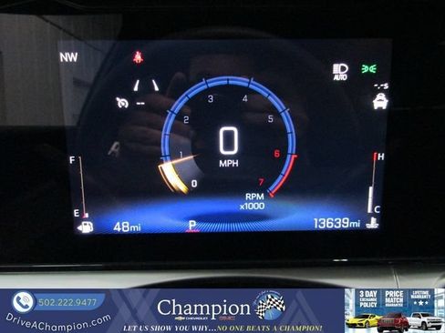 Certified 2025 Chevrolet Trax LT FWD image 24