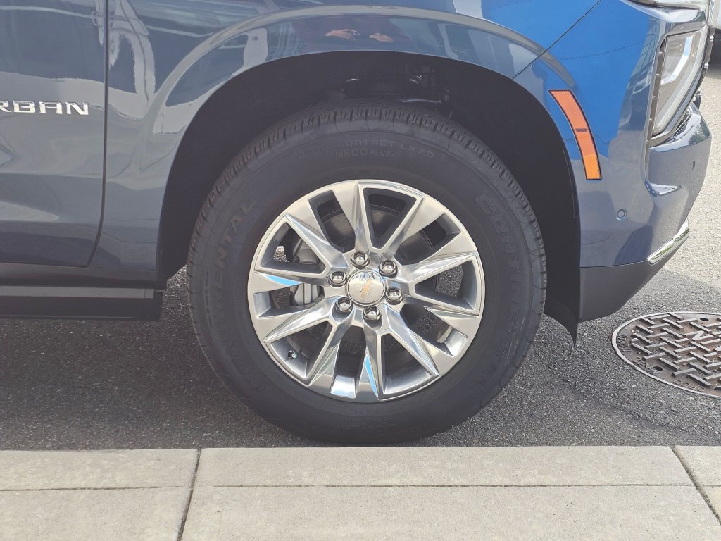 New 2026 Chevrolet Suburban Premier AWD/4WD image 9