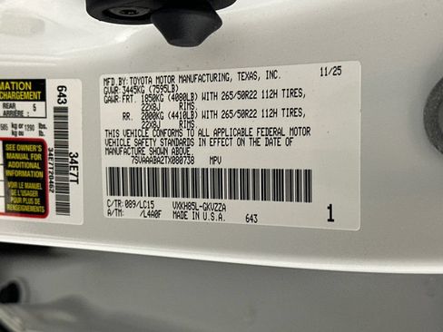 Used 2026 Toyota Sequoia Capstone AWD/4WD image 9