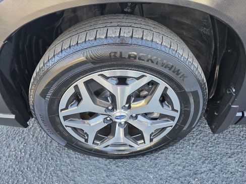 Used 2020 Subaru Forester Premium AWD/4WD image 17