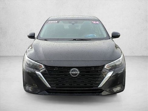 Used 2024 Nissan Sentra SV FWD image 2