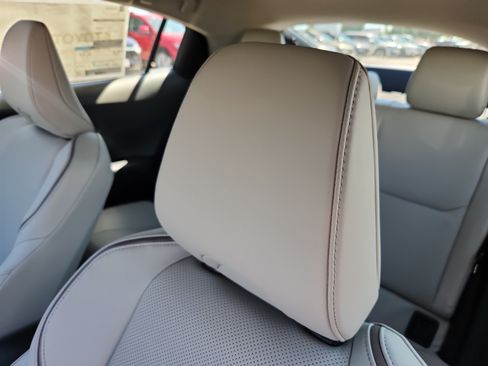New 2026 Toyota Prius Limited w/ Limited Premium Package FWD image 11