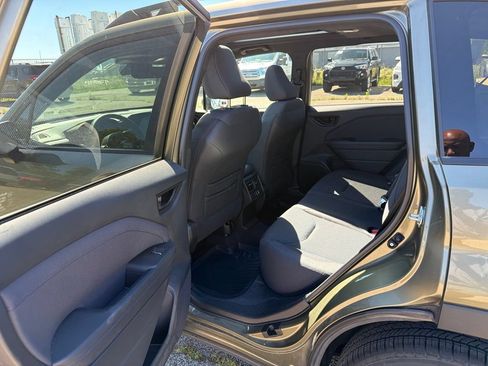 Used 2025 Subaru Forester Premium w/ Convenience Package #1 AWD/4WD image 12