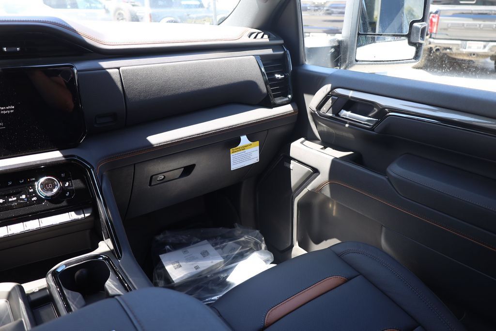 New 2026 GMC Sierra 2500 AT4 w/ AT4 Premium Plus Package AWD/4WD image 20